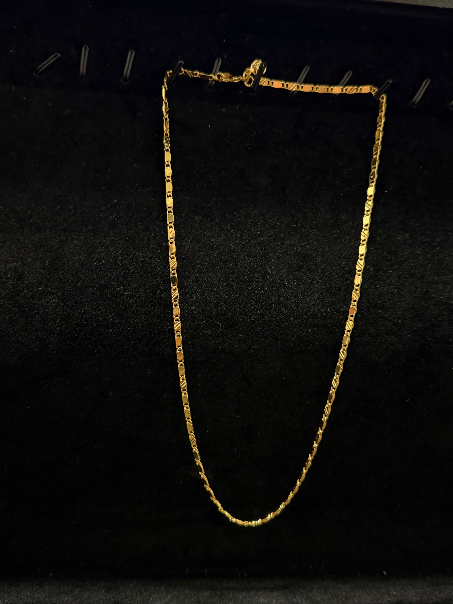 Small biscuit chain for girls