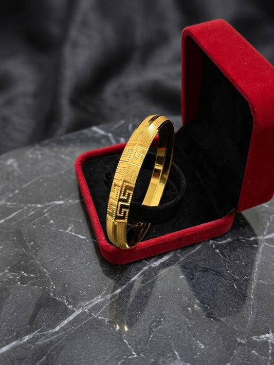 Mid Versace kada
